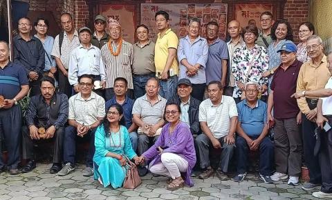 अठ्ठाइस  स्रष्टाकाे  एउटै मञ्चमा  साहित्य वाचन