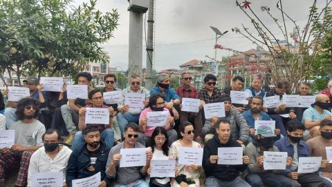 कुनै पनि फिल्म तथा सिर्जनात्मक अभिव्यक्तिलाई बिनाकारण राेक्नु नहुने आवाज उठ्यो