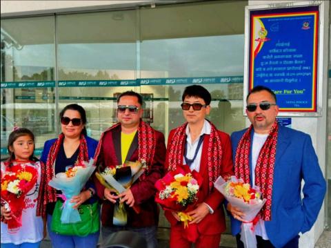 अन्तर्राष्ट्रिय स्तरको फिल्म अवार्ड गर्न टाेलि नेपाल आइपुगे