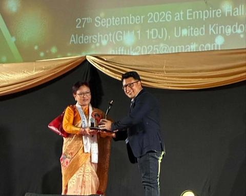 लगातार  अन्तर्राष्ट्रिय अवार्ड जितिरहेकाे   जय लाखे ले रसुवा बाढी पिडितकालागि आर्थिक सहयोग
