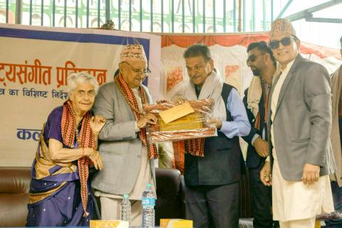 कलाकर्मी र संगीतकर्मी सम्मानका साथै हरिप्रसाद रिमालको प्रतिमा अनावरण